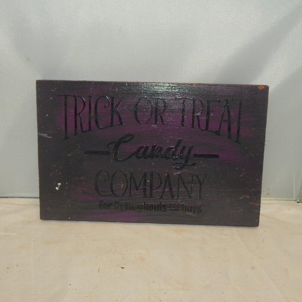 🍬 Vintage-Style "Trick or Treat Candy Company" Wood Sign